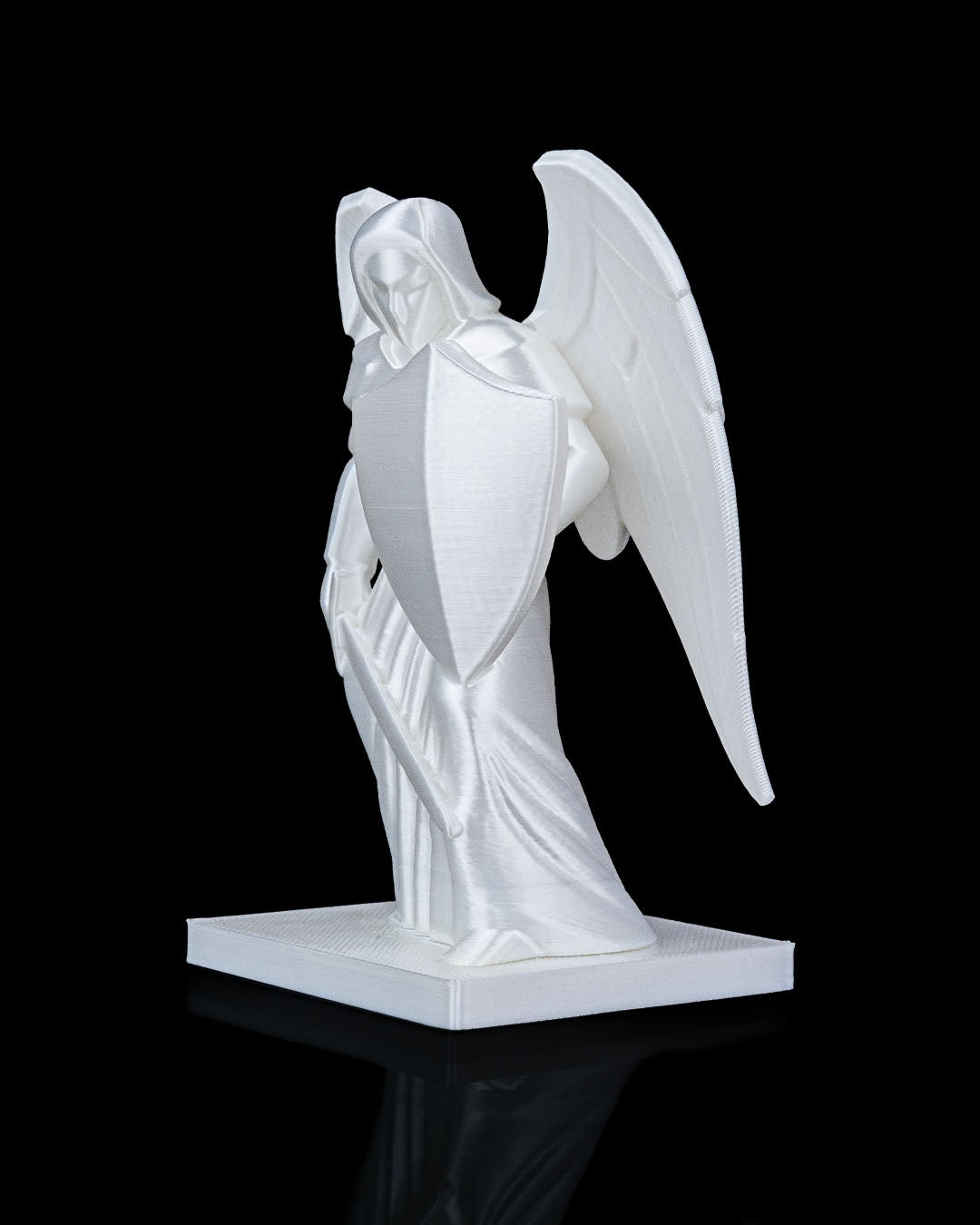 Statuetă Decorativă "The Guardian" – Arhanghelul Mihail