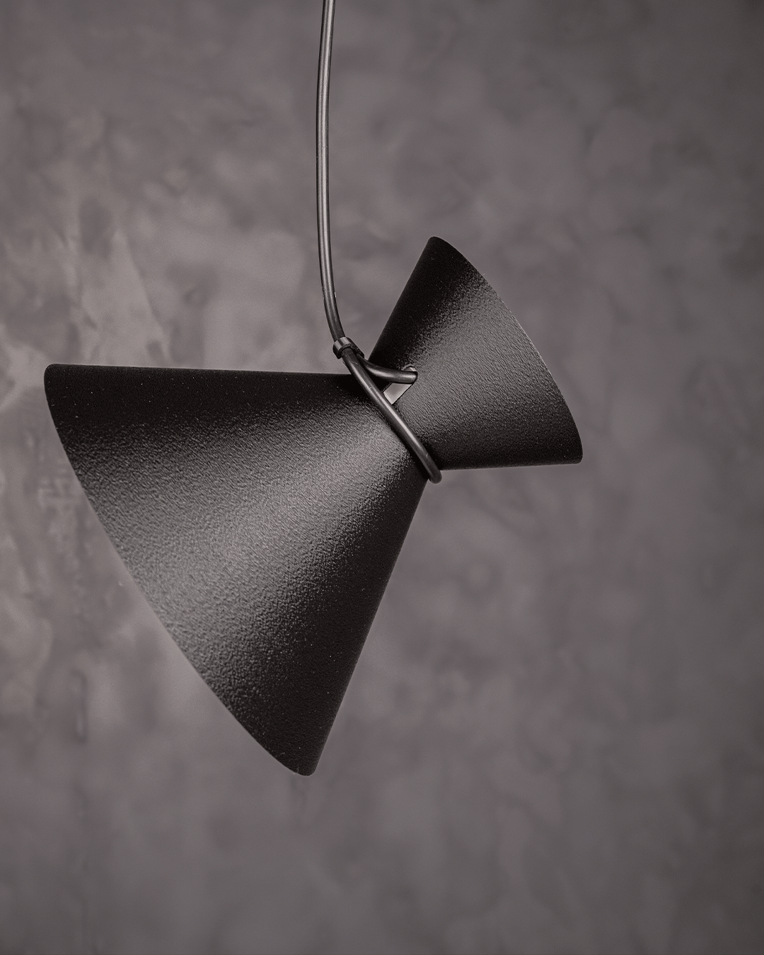 Lampă Suspendată Bow Tie - Design Minimalist Imprimat 3D