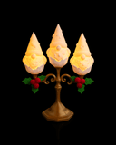 Sfeșnic Decorativ Gnomedelabra - Lampă de Masă cu Pitici Norocoși