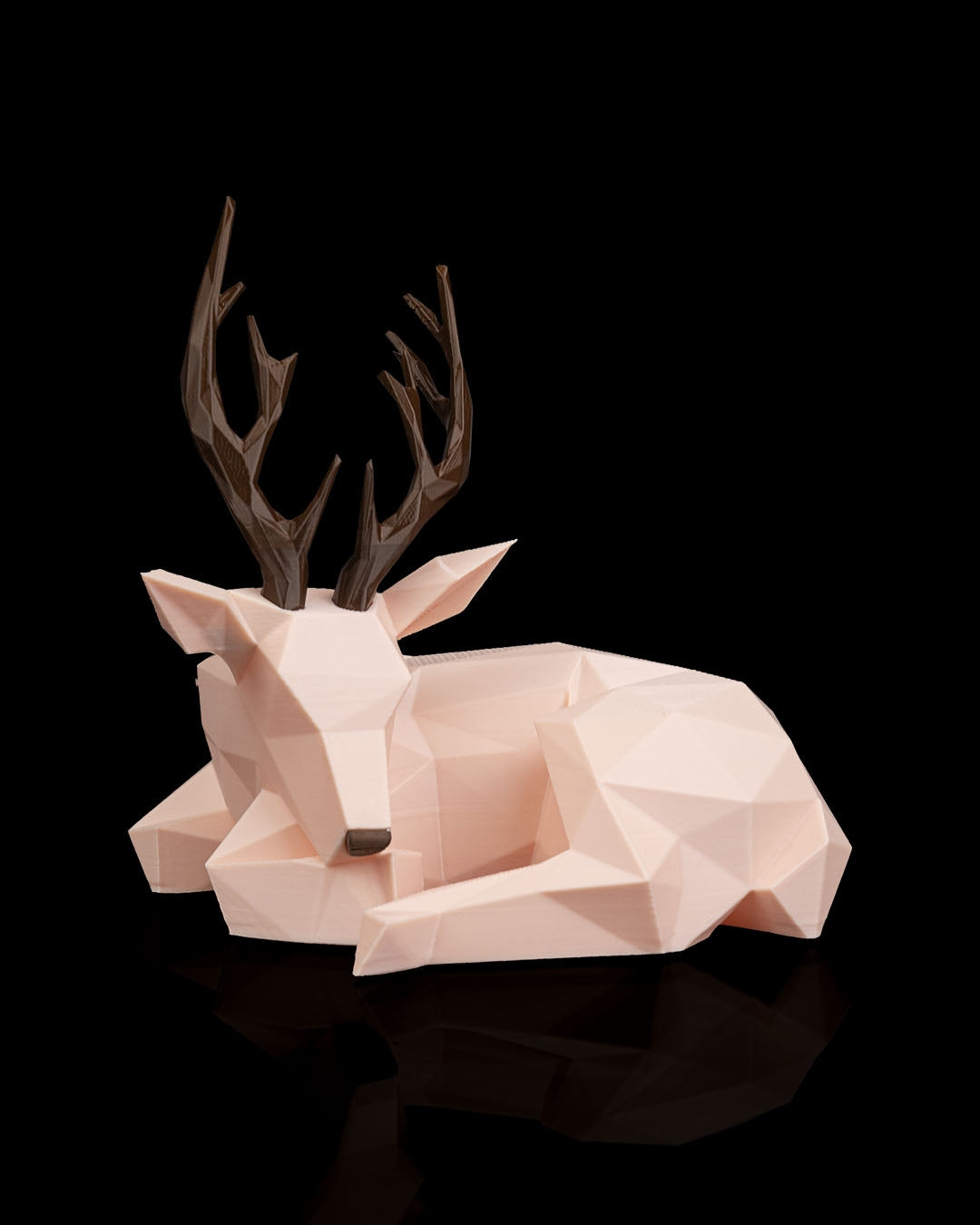 Ren Lowpoly - Decorațiune Luminoasă cu Design Minimalist