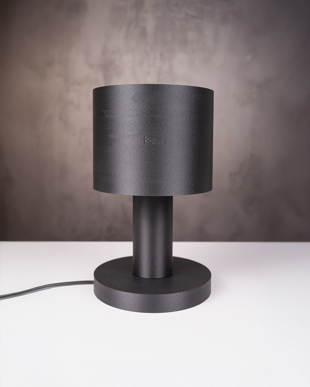 Lampă de Masă Minimalistă - Design Modern și Elegant